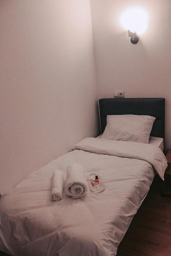 Apple Cozy Hotel Tbilisi Ngoại thất bức ảnh
